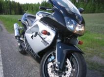 Yamaha YZF 1000 R Thunderace - voimaa...