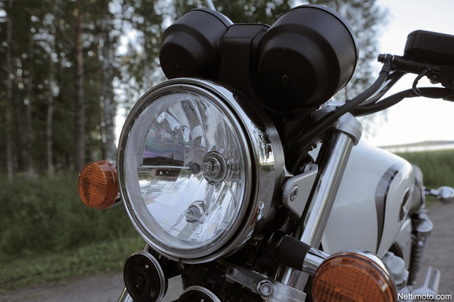 Honda CB1100: Tuutin täydeltä retroa Honda CB1100: Tuutin täydeltä retroa