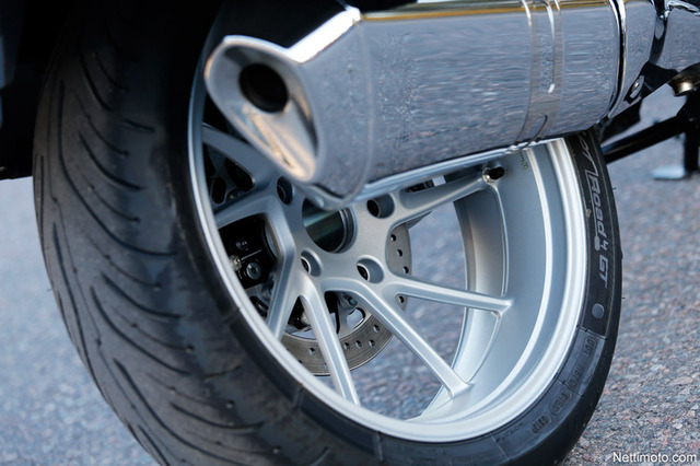 BMW R1200RT – Matkapyöräluokan uusi kapinallinen BMW R1200RT – Matkapyöräluokan uusi kapinallinen