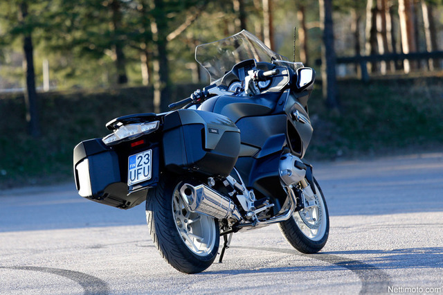 BMW R1200RT – Matkapyöräluokan uusi kapinallinen BMW R1200RT – Matkapyöräluokan uusi kapinallinen