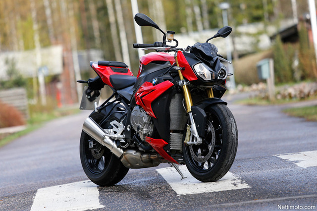 BMW S1000R – Riisuttu superpyörä