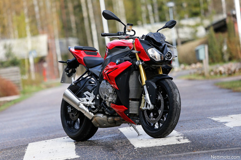 BMW S1000R – Riisuttu superpyörä