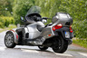Can-Am Spyder RT – Moottorikelkka kuivalla maalla