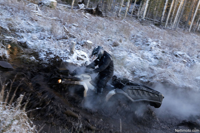 Can-Am Outlander – Metsämörkö neljällä tai kuudella pyörällä Can-Am Outlander – Metsämörkö neljällä tai kuudella pyörällä