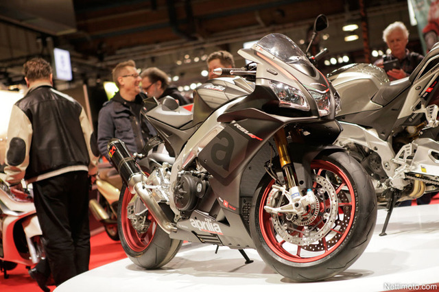 MP15 – Japanilaisten superpyörien vastaisku MP15 – Japanilaisten superpyörien vastaisku