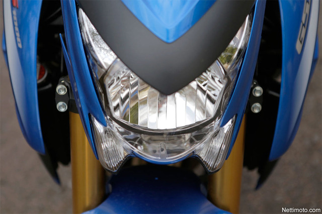 Suzuki GSX-S1000 – Voima olkoon kanssanne Suzuki GSX-S1000 – Voima olkoon kanssanne