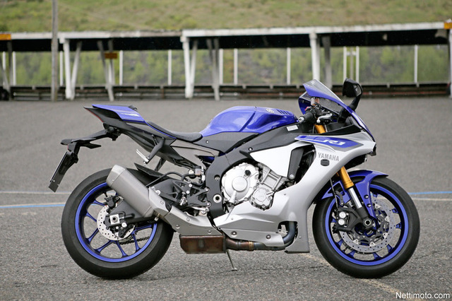 Yamaha YZF-R1 – Supersportien uusi kuningas Yamaha YZF-R1 – Supersportien uusi kuningas