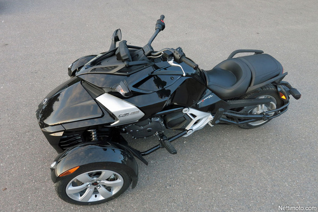 Can-Am Spyder F3 - Kolmin aina kaunihimpi?