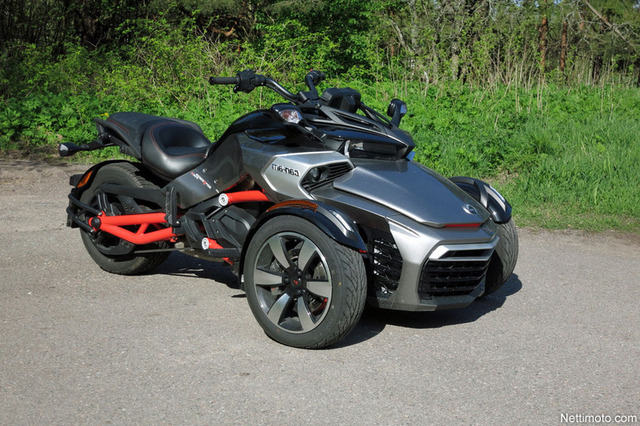 Can-Am Spyder F3 - Kolmin aina kaunihimpi?