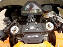 Honda CBR 1000 RR Fireblade - ohjus