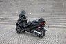 Piaggio MP3 – Kolmipyöräinen, silti kuin kaksipyöräinen