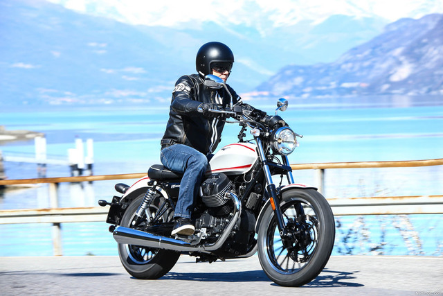 Moto Guzzi V9 – Nykyaika ja menneisyys törmäyskurssilla Moto Guzzi V9 – Nykyaika ja menneisyys törmäyskurssilla