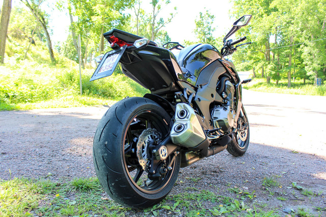 Kawasaki Z 1000 – Rähinäpyörien kantaisä Kawasaki Z 1000 – Rähinäpyörien kantaisä