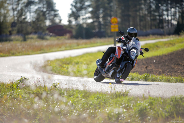 KTM 1290 Super Duke GT – Supersport-tourer KTM 1290 Super Duke GT – Supersport-tourer