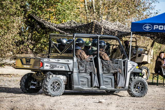 Polaris Ranger XP 900 Crew – Kimppakuljetin kuudelle Polaris Ranger XP 900 Crew – Kimppakuljetin kuudelle