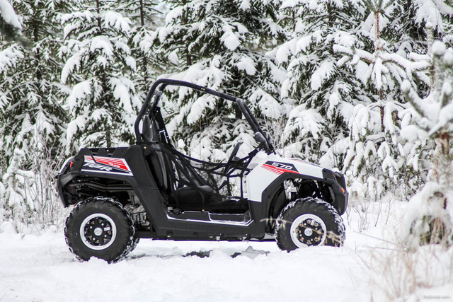 Polaris RZR 570 – Riiuulle tai rankkaan työhön Polaris RZR 570 – Riiuulle tai rankkaan työhön