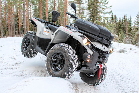Can-Am Outlander PRO 570 – Kahvilasta korpeen ja takaisin