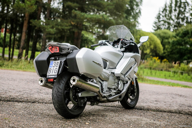 Yamaha FJR1300 – Pehmeä Jänis Yamaha FJR1300 – Pehmeä Jänis