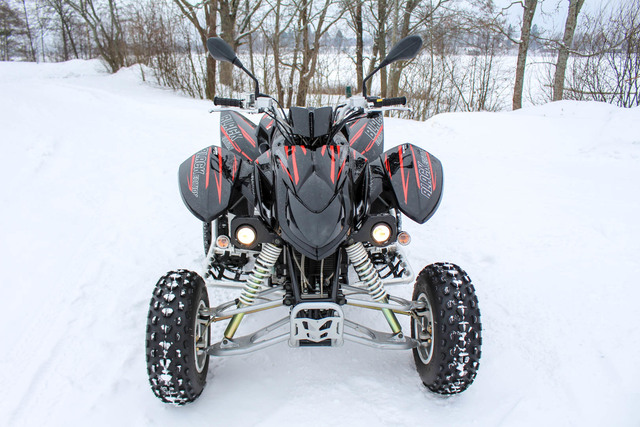 Access Sport – Kevytkenkäinen crossitraktori Access Sport – Kevytkenkäinen crossitraktori