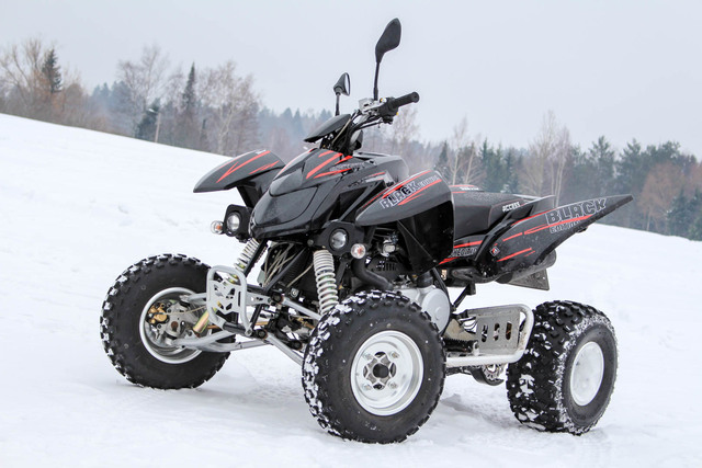 Access Sport – Kevytkenkäinen crossitraktori