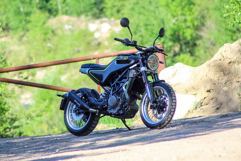 Husqvarna Svartpilen 401 – Notkea nurkkapatriootti