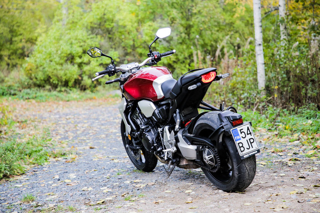 Honda CB1000R Neo-Sports Café – Astetta rajumpaa retroilua