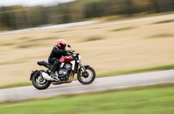 Honda CB1000R Neo-Sports Café – Astetta rajumpaa retroilua