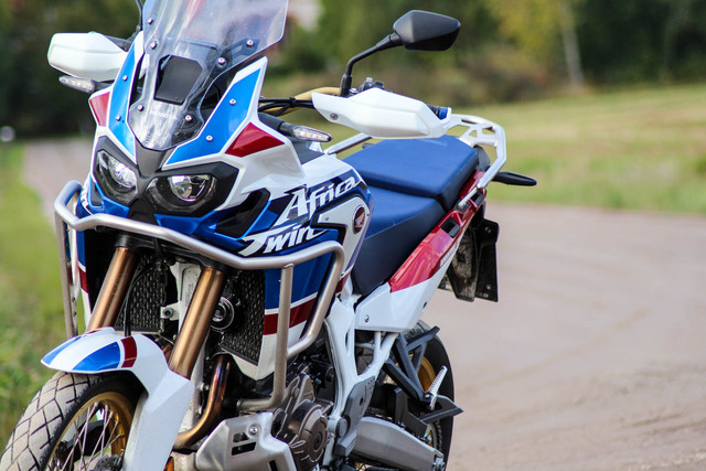 Honda CRF 1000 L Africa Twin – Aavikkopyörien aatelia Honda CRF 1000 L Africa Twin – Aavikkopyörien aatelia
