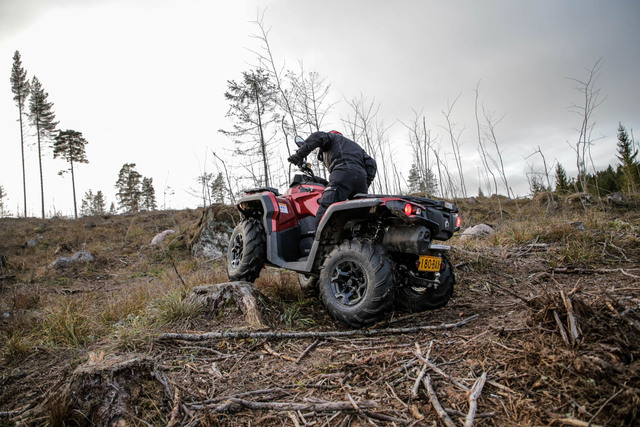 Can-Am Outlander 650 Pro – Entistä mukavampi työjuhta Can-Am Outlander 650 Pro – Entistä mukavampi työjuhta