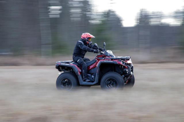 Can-Am Outlander 650 Pro – Entistä mukavampi työjuhta