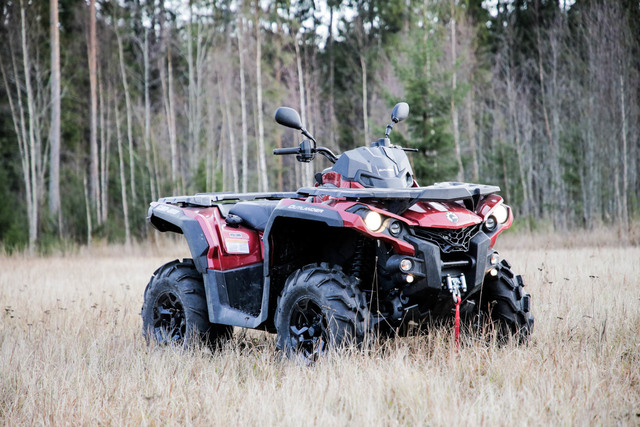Can-Am Outlander 650 Pro – Entistä mukavampi työjuhta Can-Am Outlander 650 Pro – Entistä mukavampi työjuhta