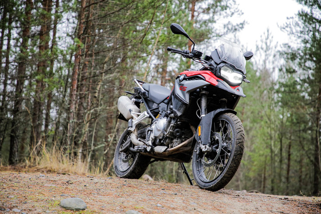 BMW F850GS – Pelikaaniperheen keskimmäinen