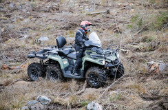 Can-Am Outlander 6x6 450 T – Kevyt ja kerkeä kuusipyöräinen