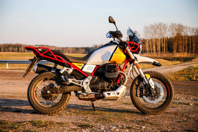 Moto Guzzi V85TT – Kaunotar vai hirviö? Moto Guzzi V85TT – Kaunotar vai hirviö?