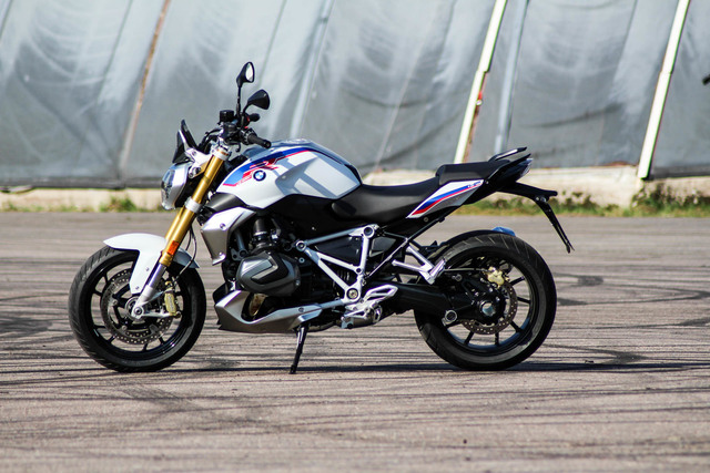BMW R 1250 R – Entistäkin rouheampi roadster BMW R 1250 R – Entistäkin rouheampi roadster