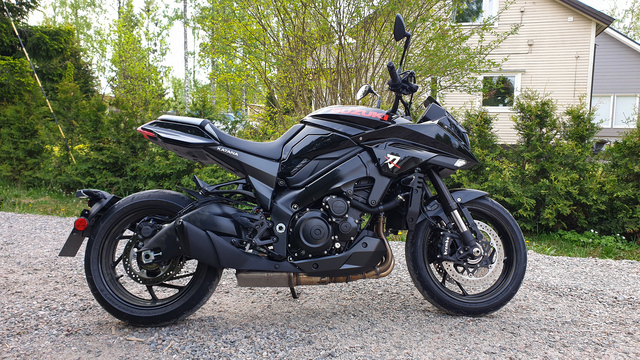 Suzuki Katana – Kaksiteräinen miekka Suzuki Katana – Kaksiteräinen miekka