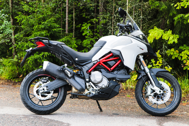 Ducati Multistrada 950 S – todellinen moniosaaja Ducati Multistrada 950 S – todellinen moniosaaja