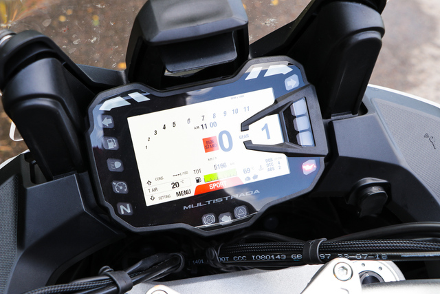 Ducati Multistrada 950 S – todellinen moniosaaja Ducati Multistrada 950 S – todellinen moniosaaja