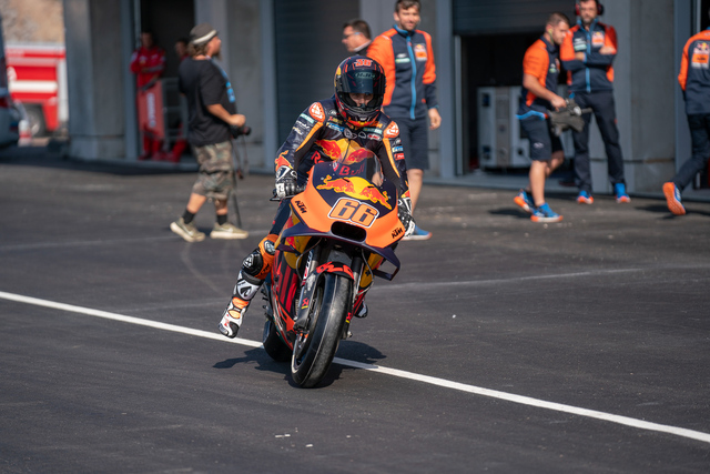 KymiRing MotoGp:n testipenkissä