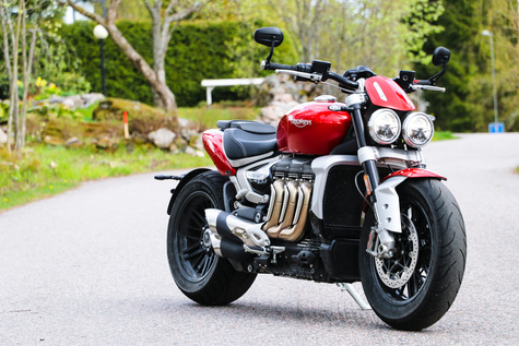Triumph Rocket 3 R – Iso ja ihana