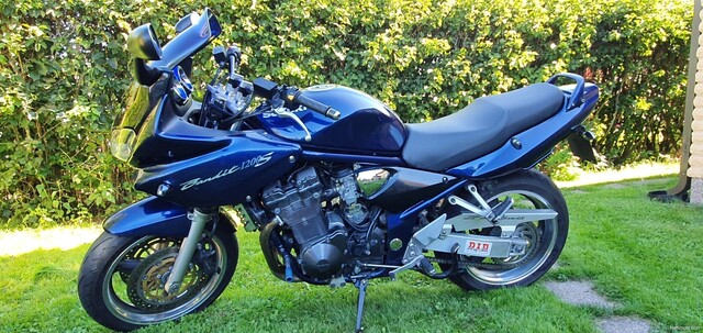 Haluatko tietoja motosta? Tilaa viralliset rekisteritiedot helposti Haluatko tietoja motosta? Tilaa viralliset rekisteritiedot helposti