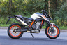 Keskiluokan nakuvertailu – Kawasaki Z900 & KTM 890 Duke R