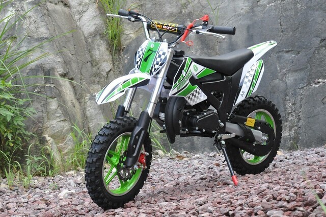 Minimönkijät ja minicrossit tuovat perheen pienimmät mukaan moottoriurheiluun Minimönkijät ja minicrossit tuovat perheen pienimmät mukaan moottoriurheiluun