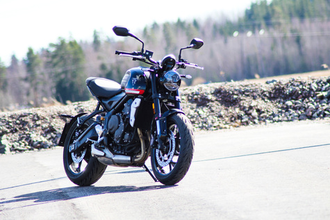 Triumph Trident 660 – Tyylillä edullisempaan keskiluokkaan
