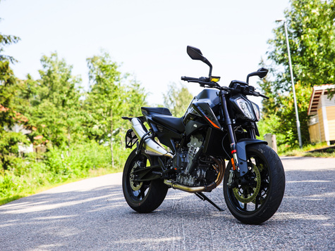 KTM 890 Duke – Perusmallin nakuriiviö