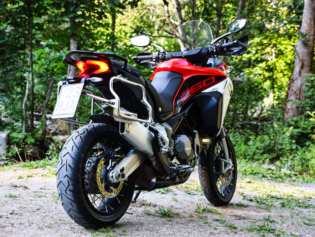 Ducati Multistrada 1260 Enduro – Ujosti maastoisempi velikulta Ducati Multistrada 1260 Enduro – Ujosti maastoisempi velikulta