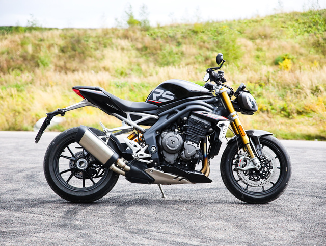 Triumph Speed Triple 1200 RS – Sumuisten Saarten Gorilla