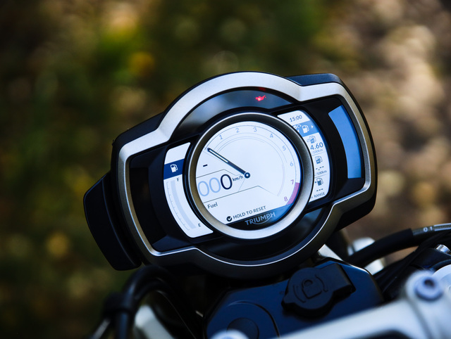 Triumph Scrambler 1200 XC – Miss Adventure Triumph Scrambler 1200 XC – Miss Adventure