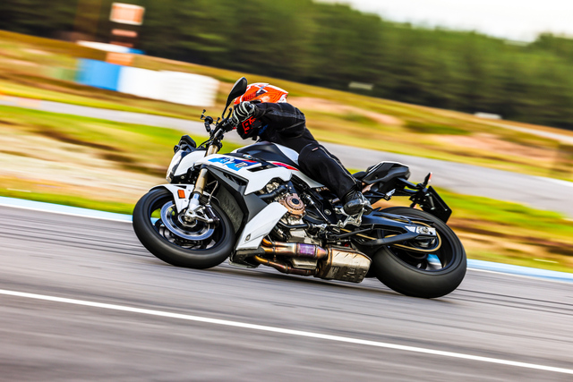 BMW S1000R – Nakutykki Baijerista