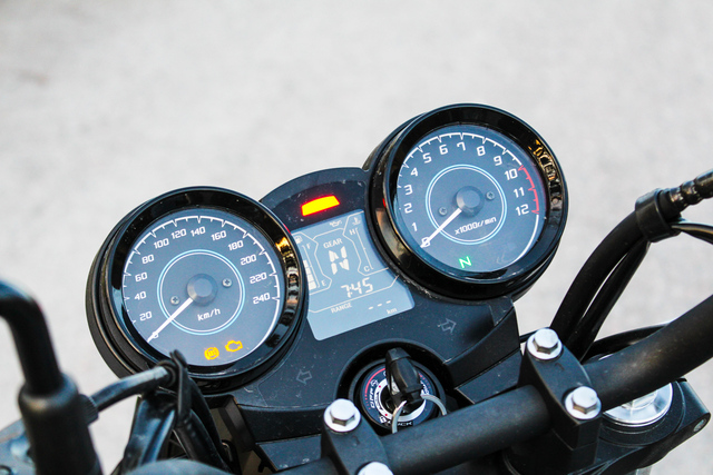 Kawasaki Z 650 RS – Rennompi retroherkku Kawasaki Z 650 RS – Rennompi retroherkku